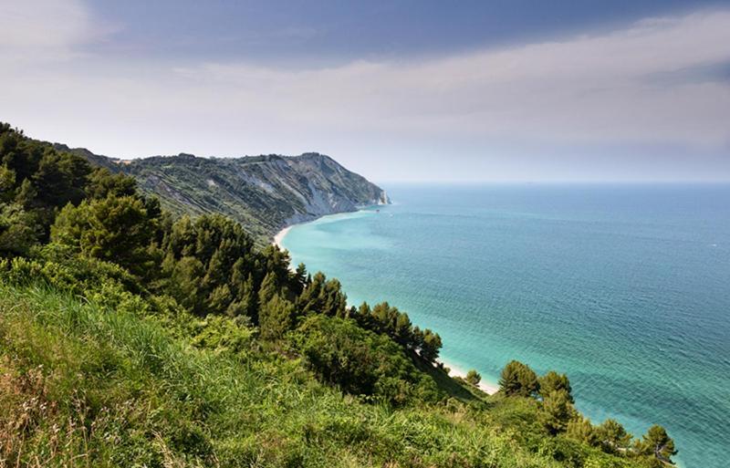 Vila Rustico Del Conero Camerano Exteriér fotografie